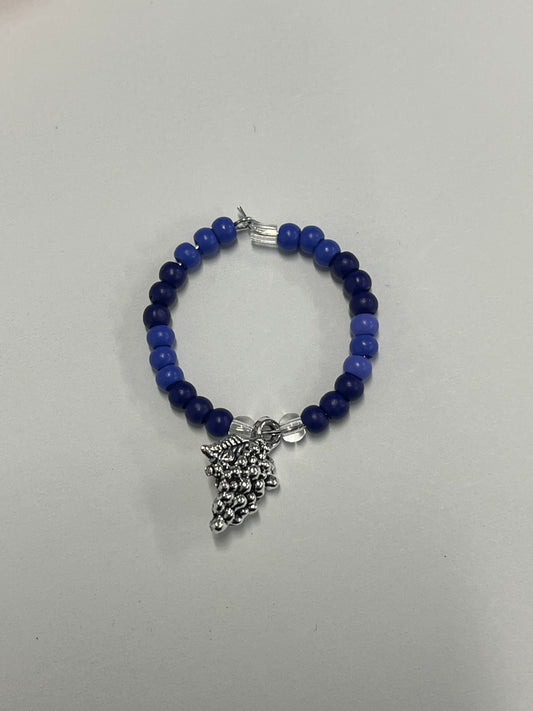 GRAPES WINE CHARM