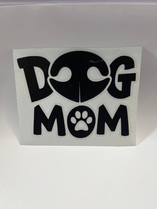 DOG MOM