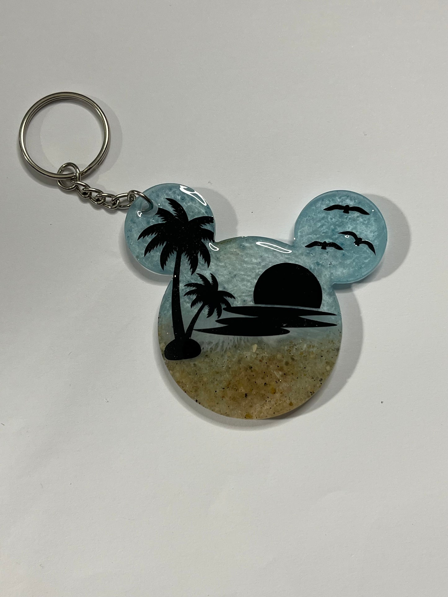 MICKEY BEACH KEYCHAIN
