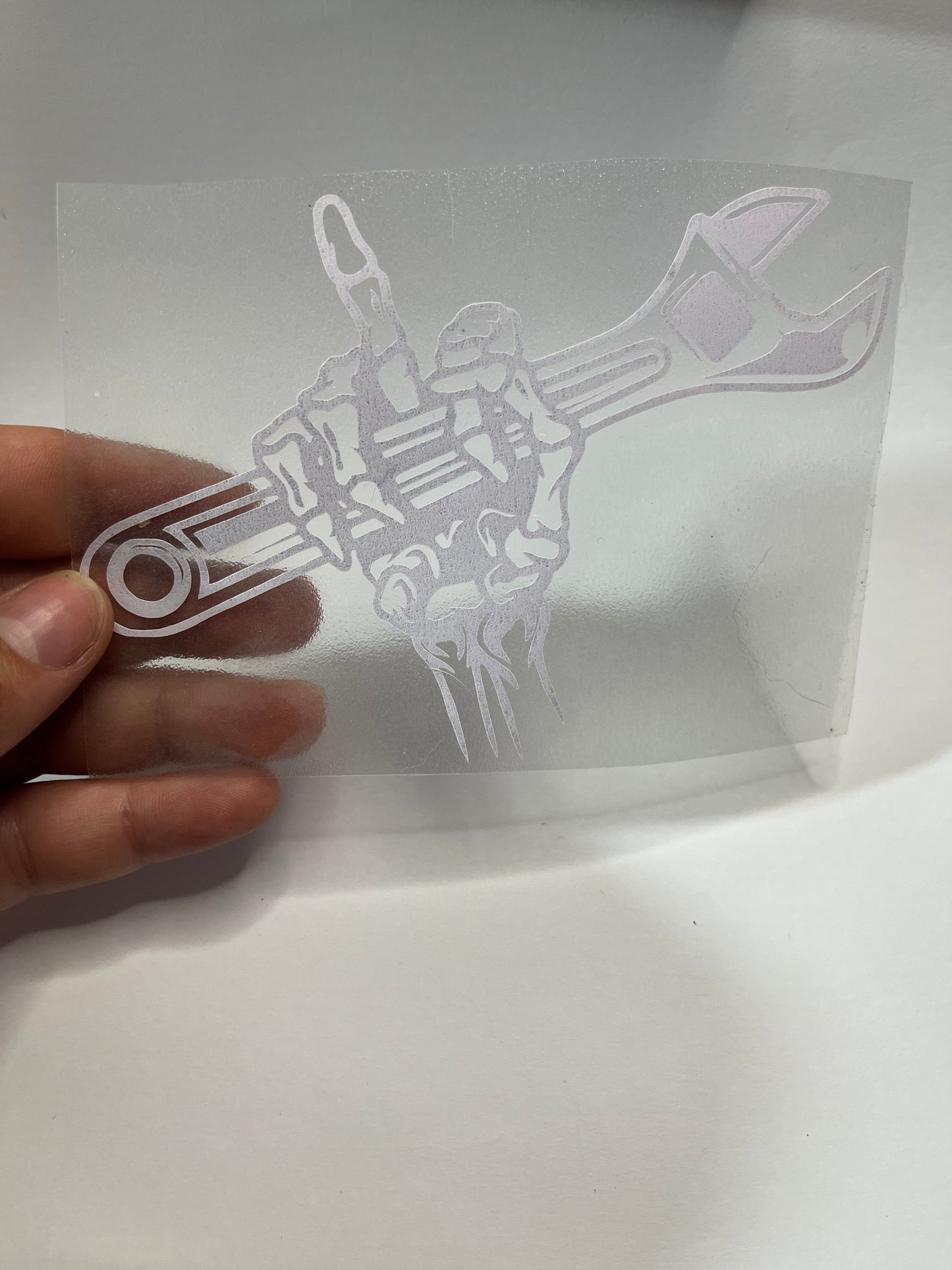 MIDDLE FINGER WRENCH